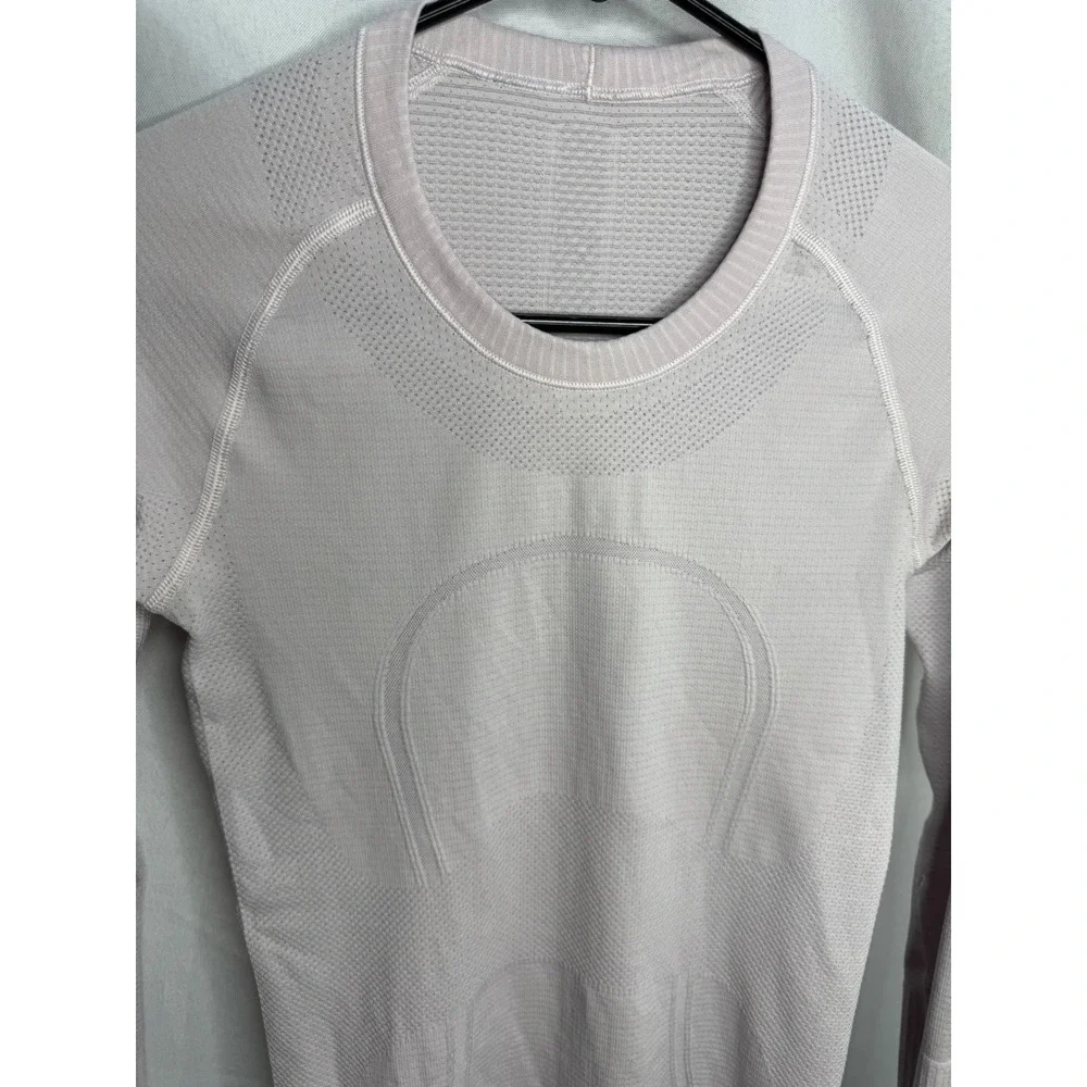 lululemon athletica fabric silhouette